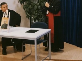 Spotkanie z ks. abp. Józefem Kowalczykiem autorem książki "WSPOMNIENIA". 